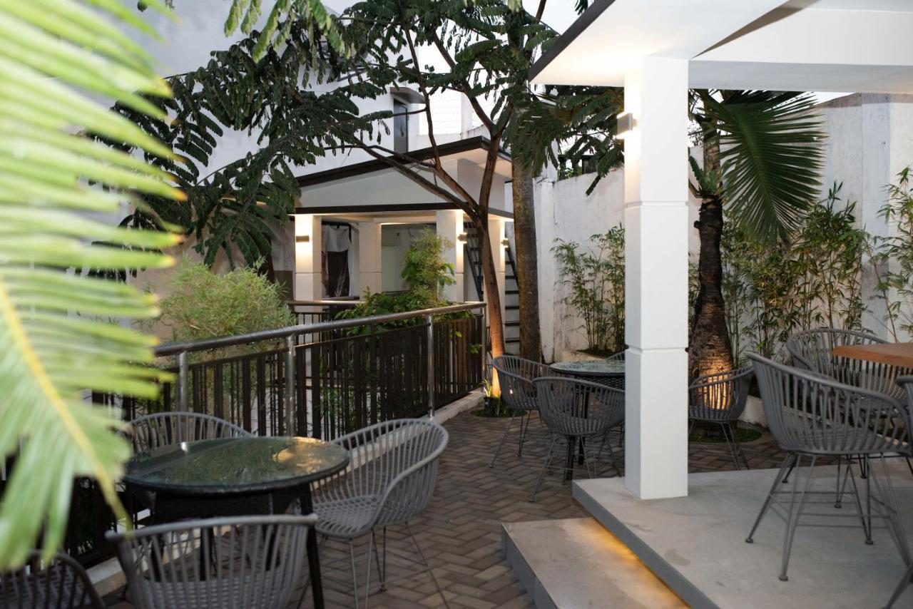 Hotel Areca Legazpi Luaran gambar