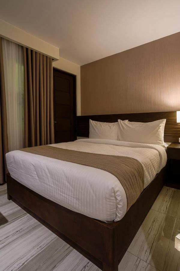 Hotel Areca Legazpi Luaran gambar