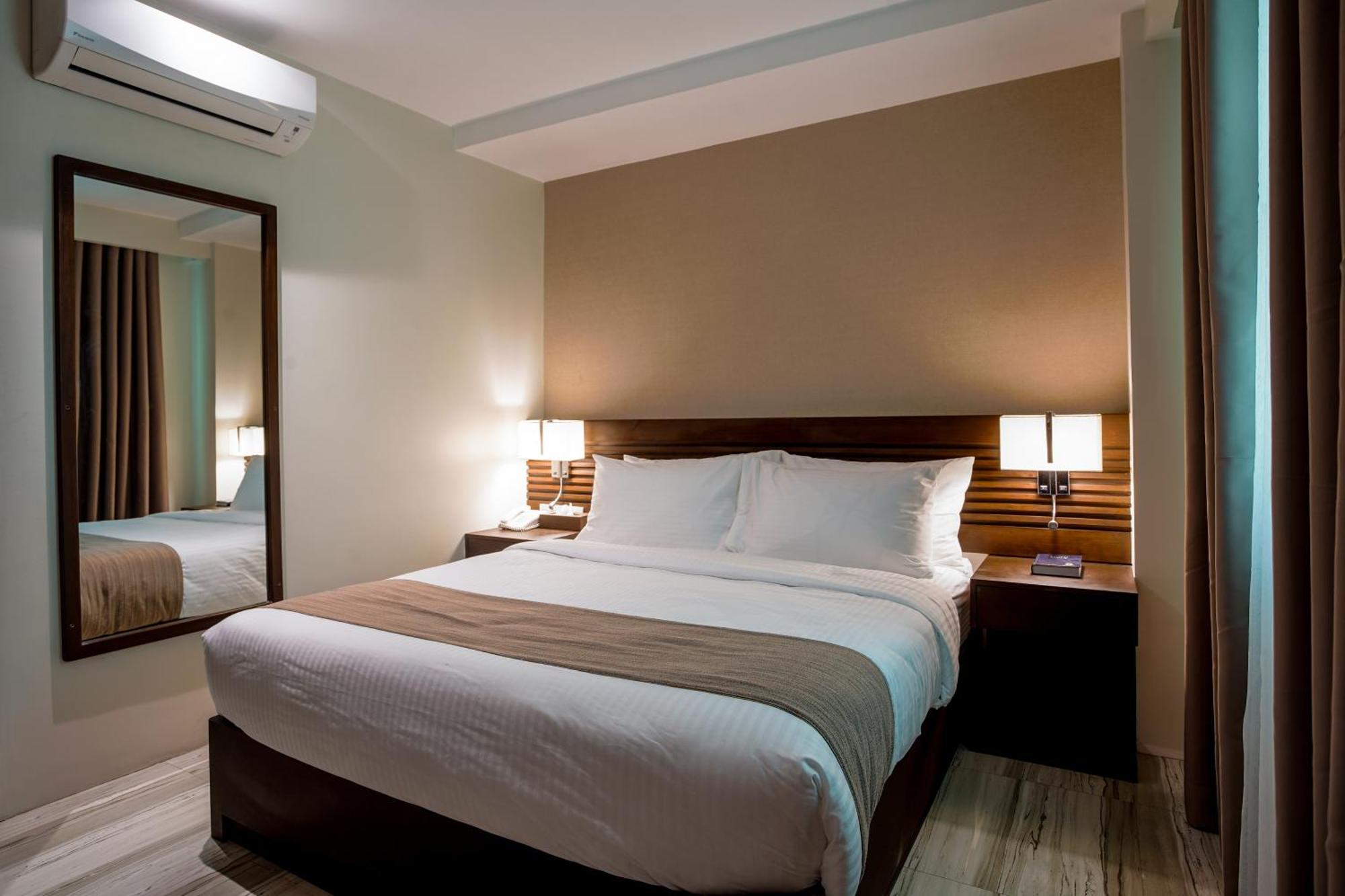 Hotel Areca Legazpi Luaran gambar