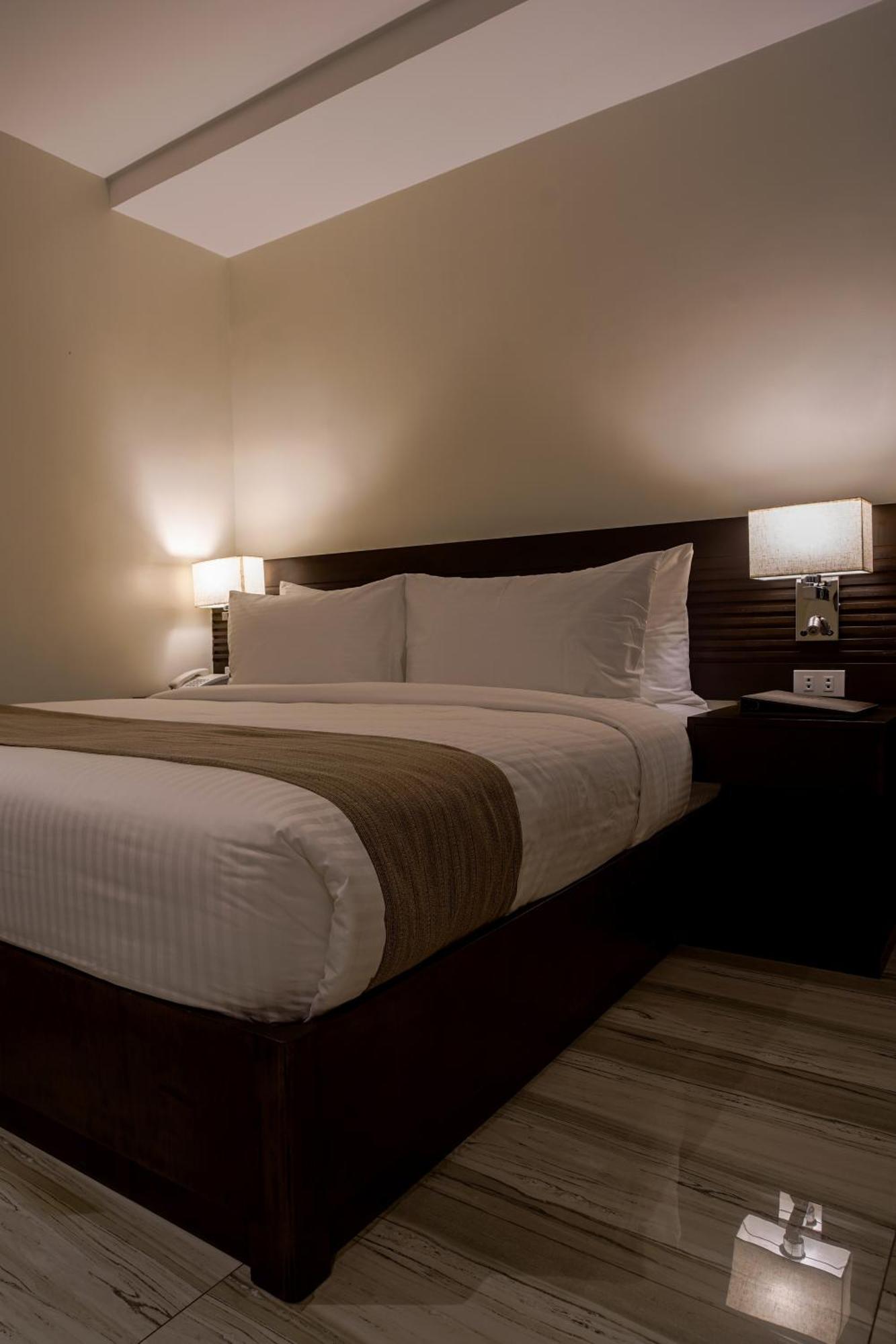 Hotel Areca Legazpi Luaran gambar
